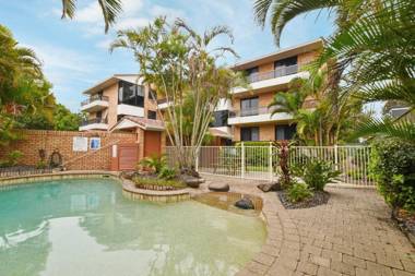 BEAUTIFULLY RENOVATED OCEANSIDE APARTMENT - Lamer 9