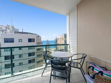 Top Floor Beachside Apartment in Heart of Mooloolaba