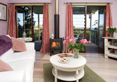 The Spotted Chook and Amelie's Petite Maison