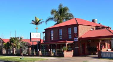 Early Australian Motor Inn