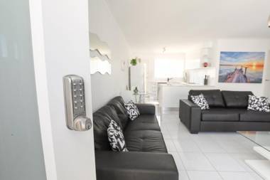 112 Olive Apartments