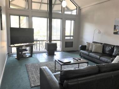 Edgewater Terraces at Metung