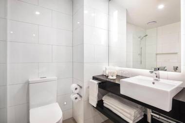 Holiday Inn Melbourne on Flinders an IHG Hotel