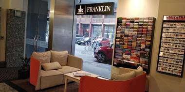 Nova Stargate Apartment Hotel