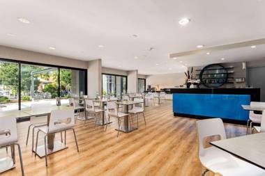 Quality Hotel Taylors Lakes