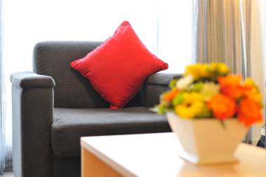 Metro Apartments On Bank Place