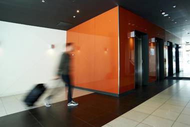 City Edge on Elizabeth Apartment Hotel