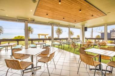 Nightcap at Sandringham Hotel