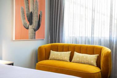 Nightcap at Sandbelt Hotel