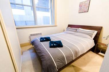 Flinders Lane Superior Studio Apartment