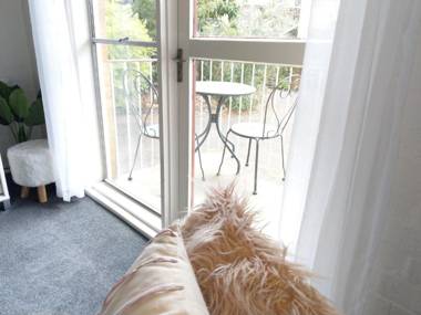 North Melbourne Retreat