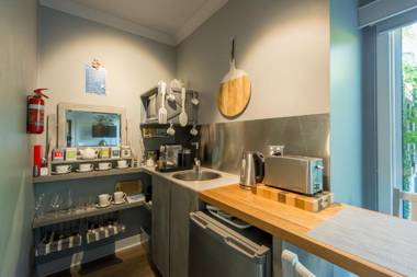 Sailaway Beach House