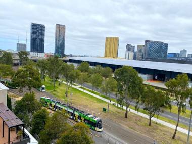 StayCentral - Cityside on Whiteman Street Southbank