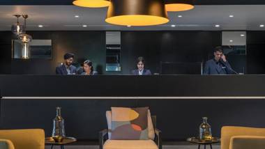 Oaks Melbourne Southbank Suites