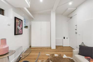 Readyset Apartments on Anthony