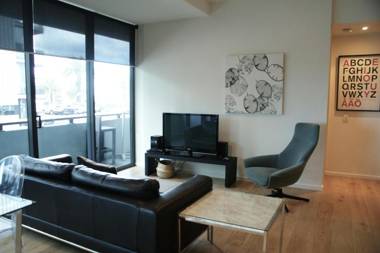 Melbourne Seaviews Pool & Tennis