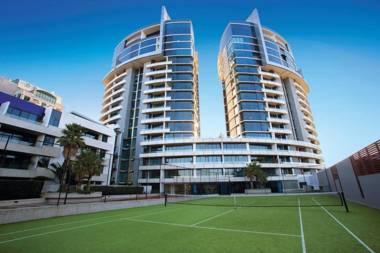 Melbourne Seaviews Pool & Tennis