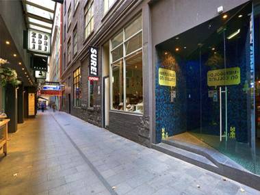 StayCentral - Merigold on Collins