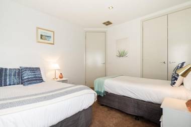 BOUTIQUE STAYS - Mentone Abode