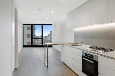 ReadySet Apartments on Southbank Boulevard