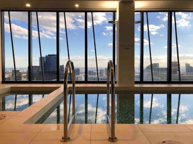 ON TOP OF THE WORLD - BEST VIEWS IN MELBOURNE !!