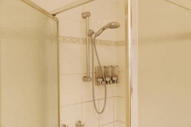 Isle of Serenity Charming House