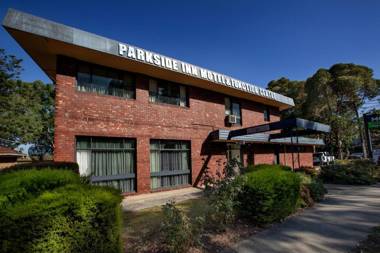 Parkside Inn Motel