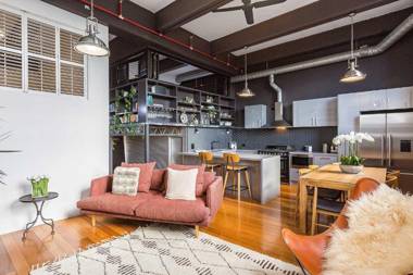 BOUTIQUE STAYS - Loft on Rose