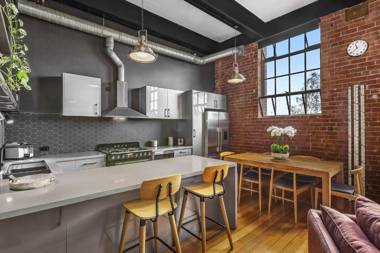BOUTIQUE STAYS - Loft on Rose
