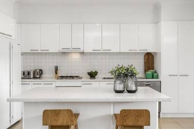 BOUTIQUE STAYS - The Richardson