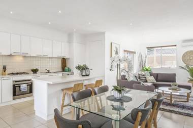 BOUTIQUE STAYS - The Richardson