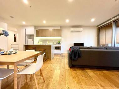 ReadySet Apartments on Rose Lane