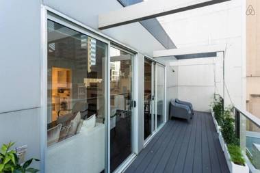 Penthouse at Graffiti Laneways & top restaurants