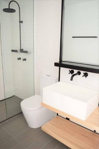 ReadySet Apartments at Stadium