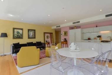 HAZEL Chapel St Socialite. Pool Spa & Gym