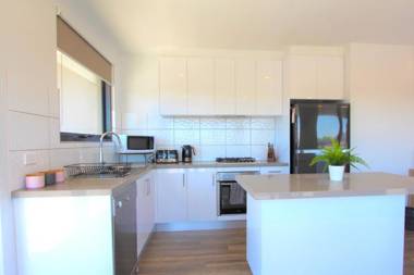 StayCentral - Heidelberg Heights Penthouse