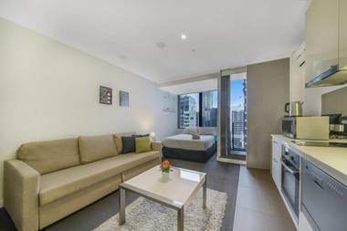 A Stylish & Comfy Studio Next to Southern Cross