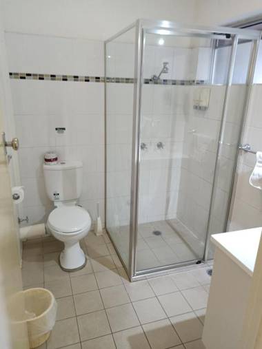 Molly Morgan Motor Inn