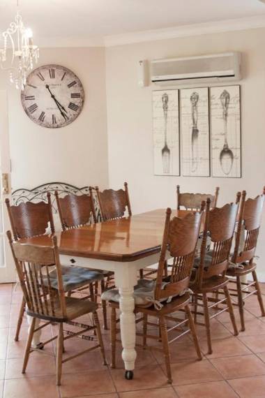 Azalea Cedar-Rose Barossa Valley Villa