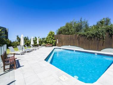 LORNE CHALET APARTMENT 36 - Central Location