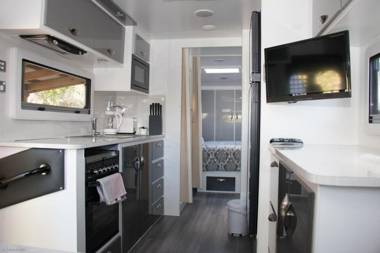 Longford Riverside Caravan Park