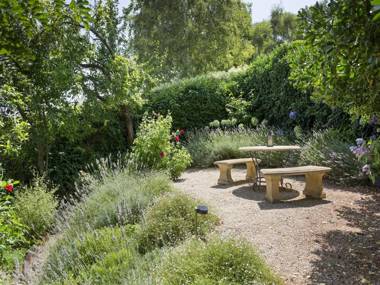 Bluestone Cottage Launceston-hosted by: LAbode