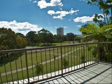 Bombora Resort - Coolangatta