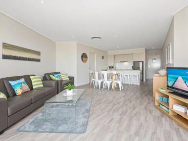 RESORT & SPA 2306/07 OCEAN GLIMPSES