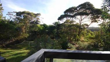 Sublime Cedar Lodge Leura