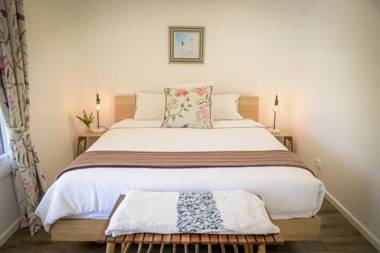 Myrtle Tree Lodge-Leaves Kangaroo Valley