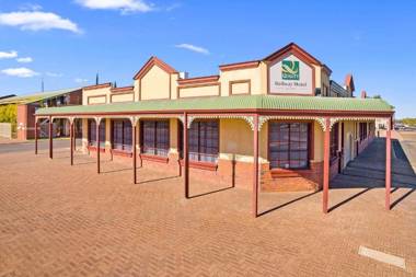 Quality Inn Railway Motel