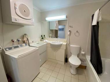 Horizons 216 - Lake Jindabyne Waterfront