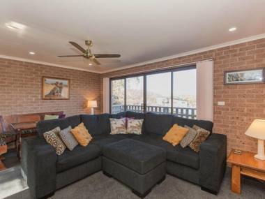 Lodge 67 3/58 Townsend Street