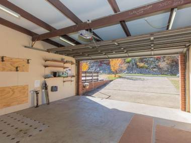 The Lakefront 69 Townsend Street